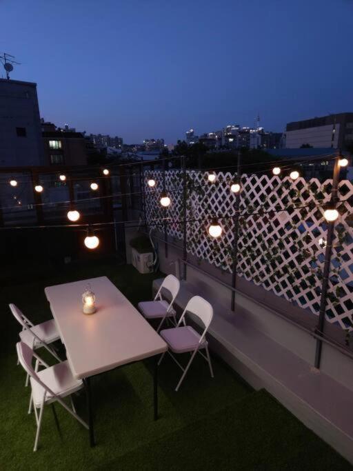 วิลล่า Yongsan Cozy Castle With Rooftop Garden For Families