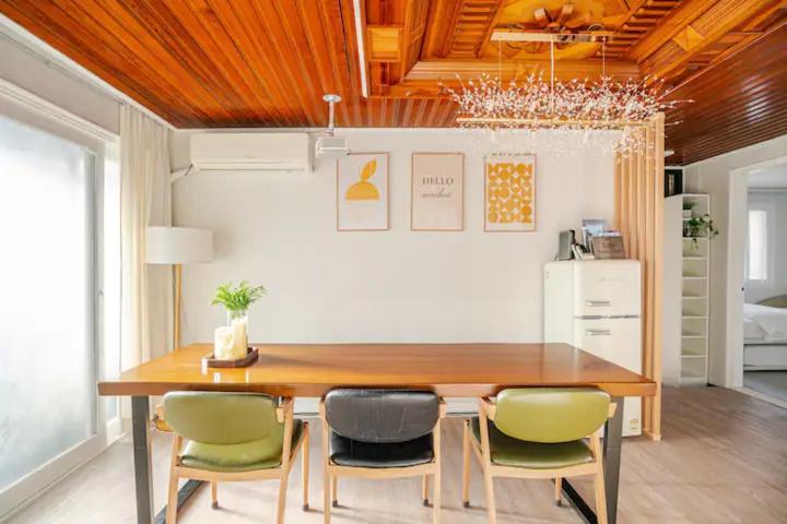 Yongsan Cozy Castle With Rooftop Garden For Families
